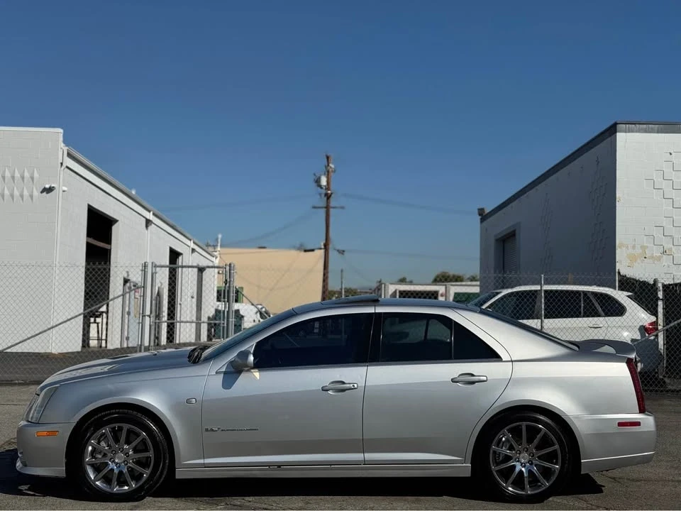 2006 Cadillac STS-V - Image 3 of 11
