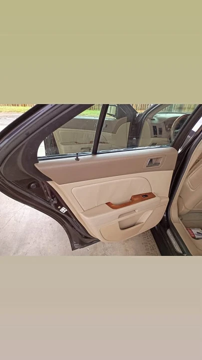 2006 Cadillac STS-V - Image 11 of 12
