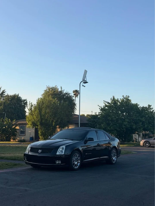 2006 Cadillac STS-V - Image 4 of 10