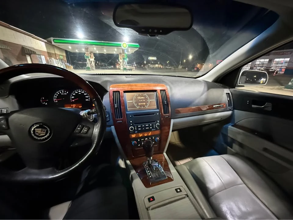 2006 Cadillac STS - Image 9 of 10
