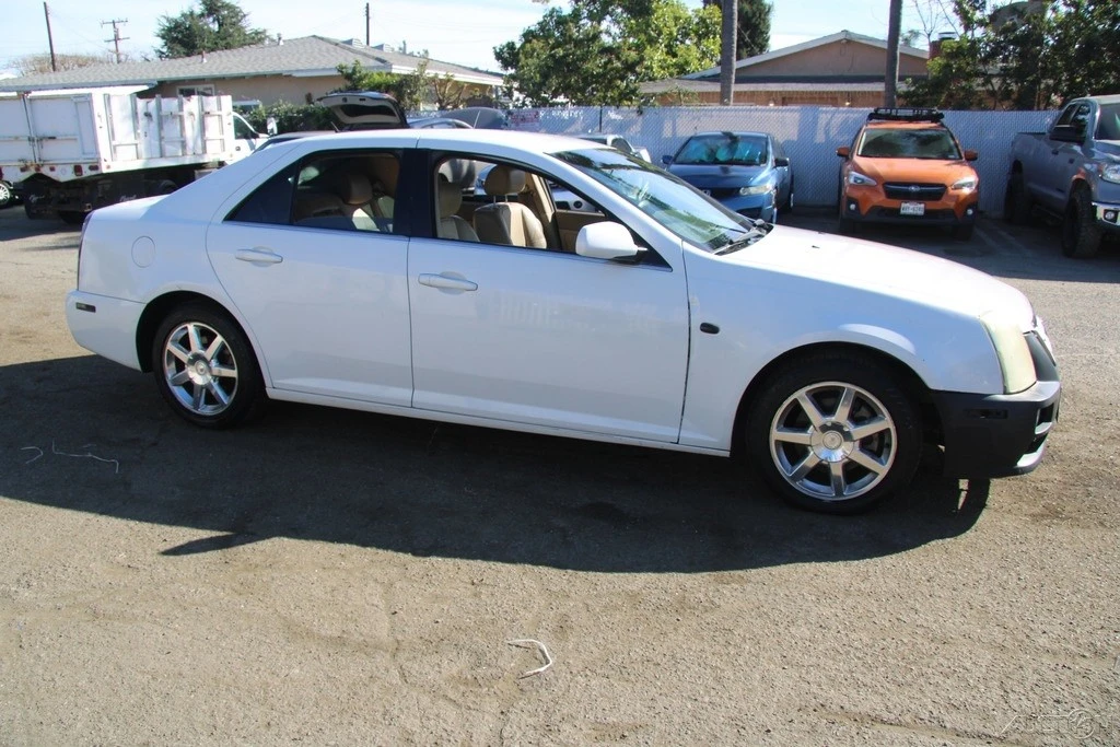 2006 Cadillac STS - Image 9 of 21