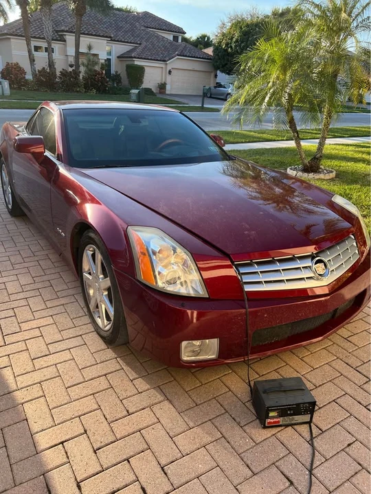 2006 Cadillac XLR - Image 2 of 4