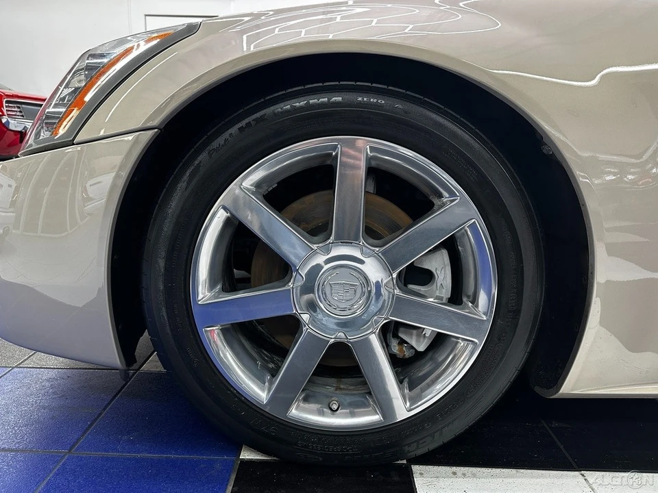 2006 Cadillac XLR - Image 11 of 21