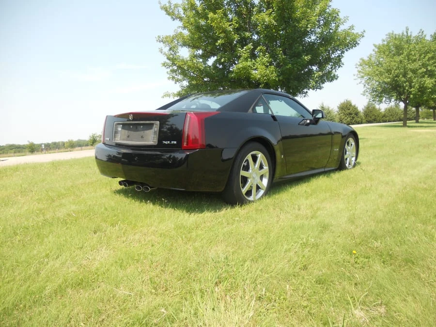 2006 Cadillac XLR - Image 2 of 5
