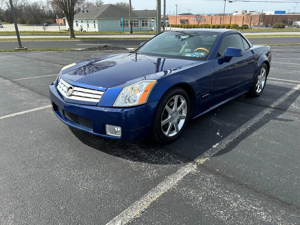2006 Cadillac XLR - Image 29 of 31