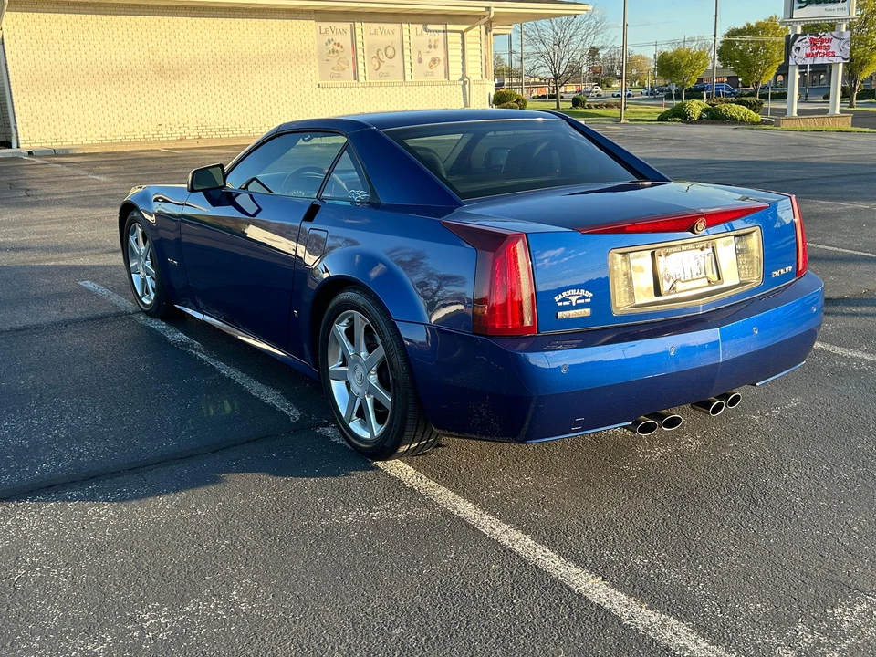 2006 Cadillac XLR - Image 25 of 31
