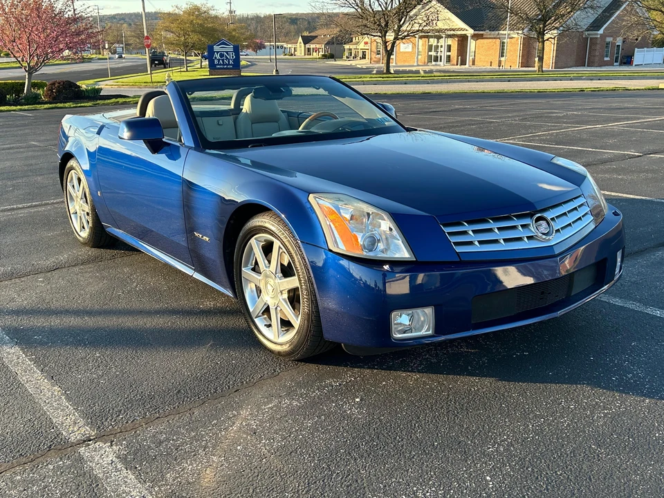 2006 Cadillac XLR - Image 11 of 31