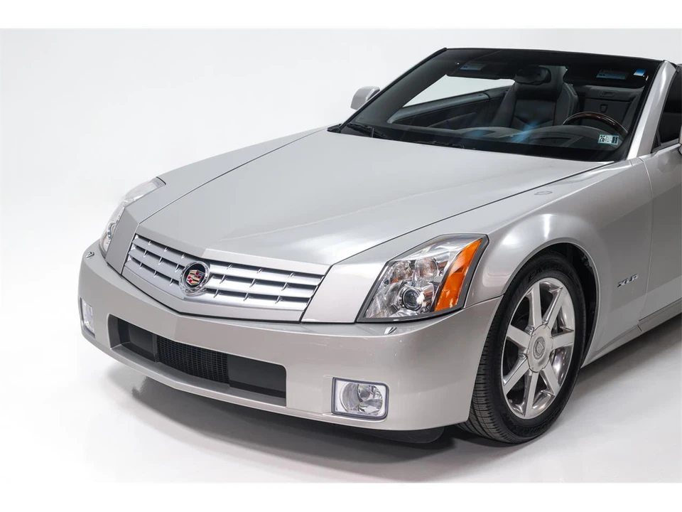 2006 Cadillac XLR - Image 13 of 31