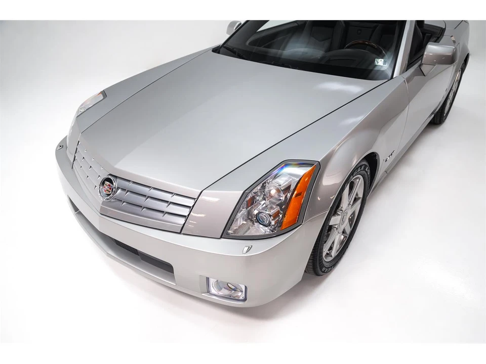 2006 Cadillac XLR - Image 15 of 31