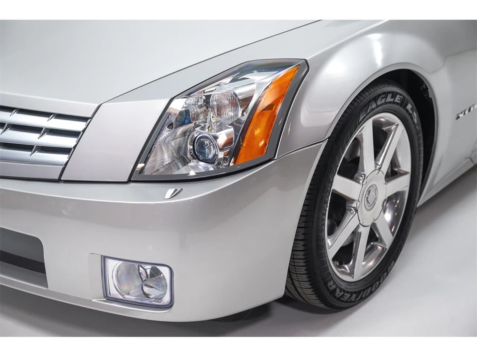 2006 Cadillac XLR - Image 16 of 31