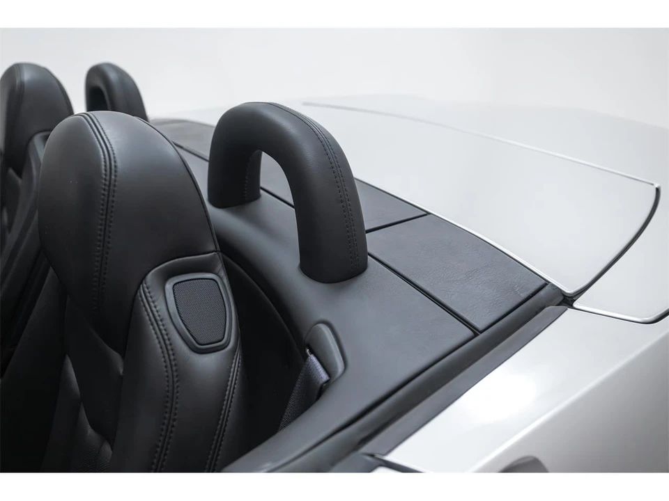 2006 Cadillac XLR - Image 23 of 31