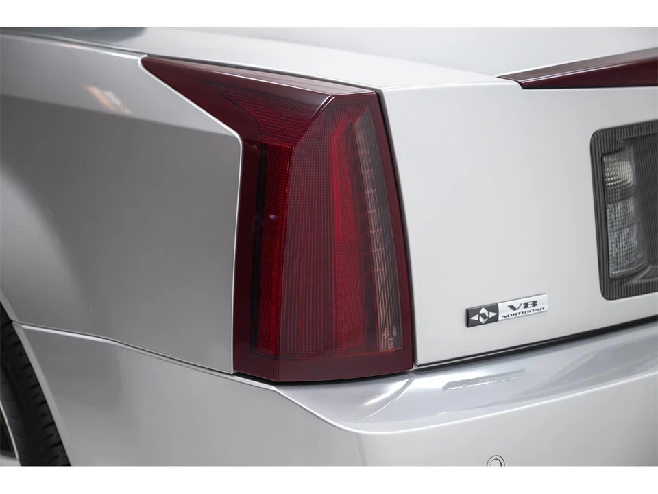 2006 Cadillac XLR - Image 28 of 31