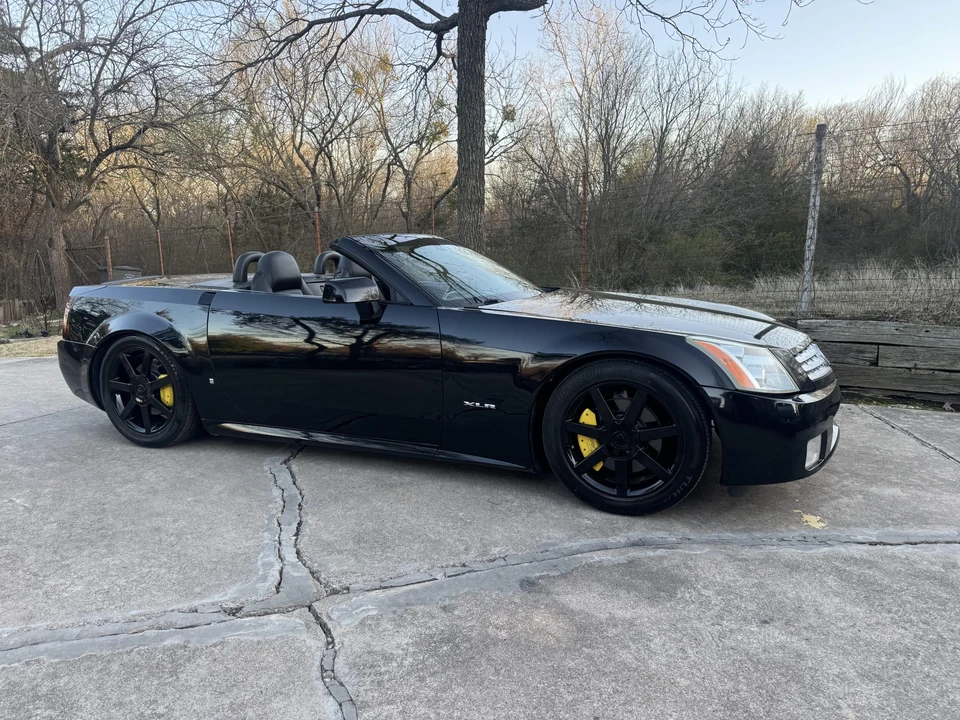 2006 Cadillac XLR - Image 3 of 31