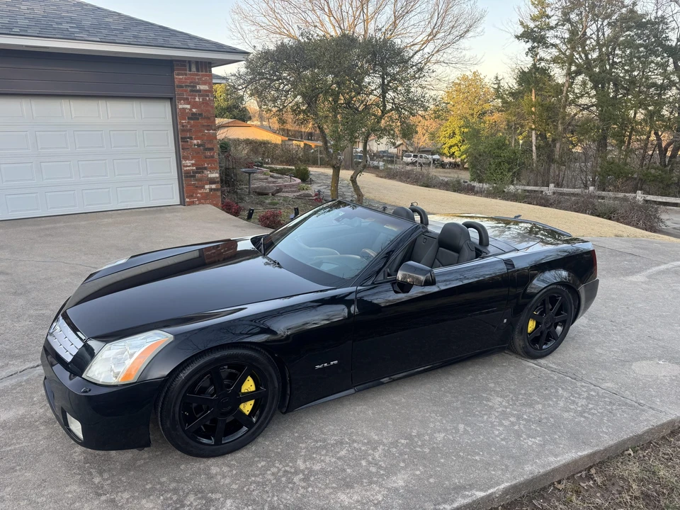 2006 Cadillac XLR - Image 9 of 31