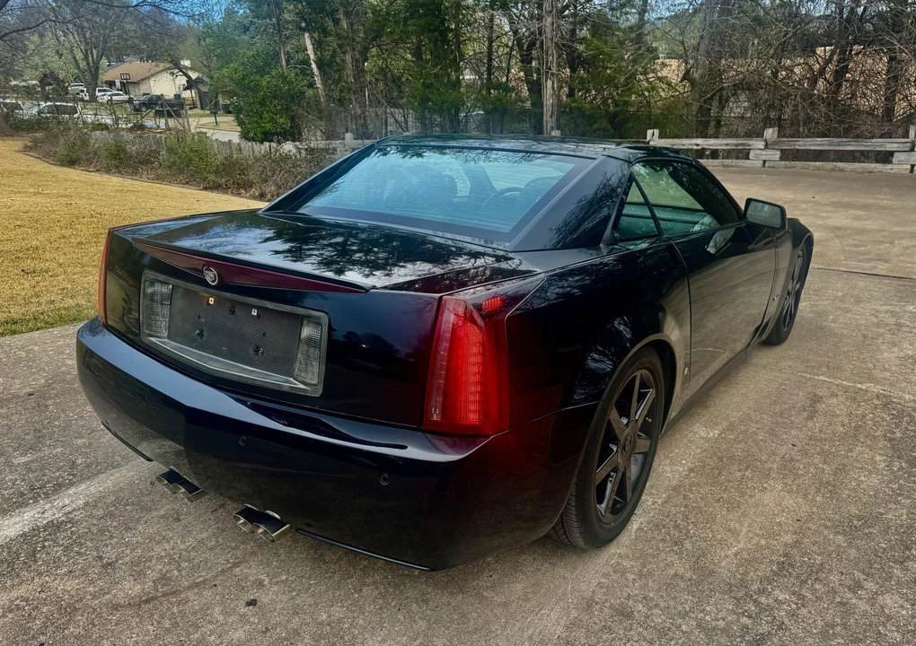 2006 Cadillac XLR - Image 30 of 31