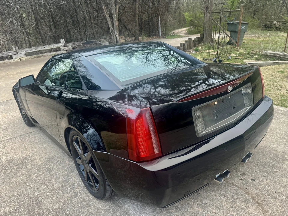 2006 Cadillac XLR - Image 17 of 31