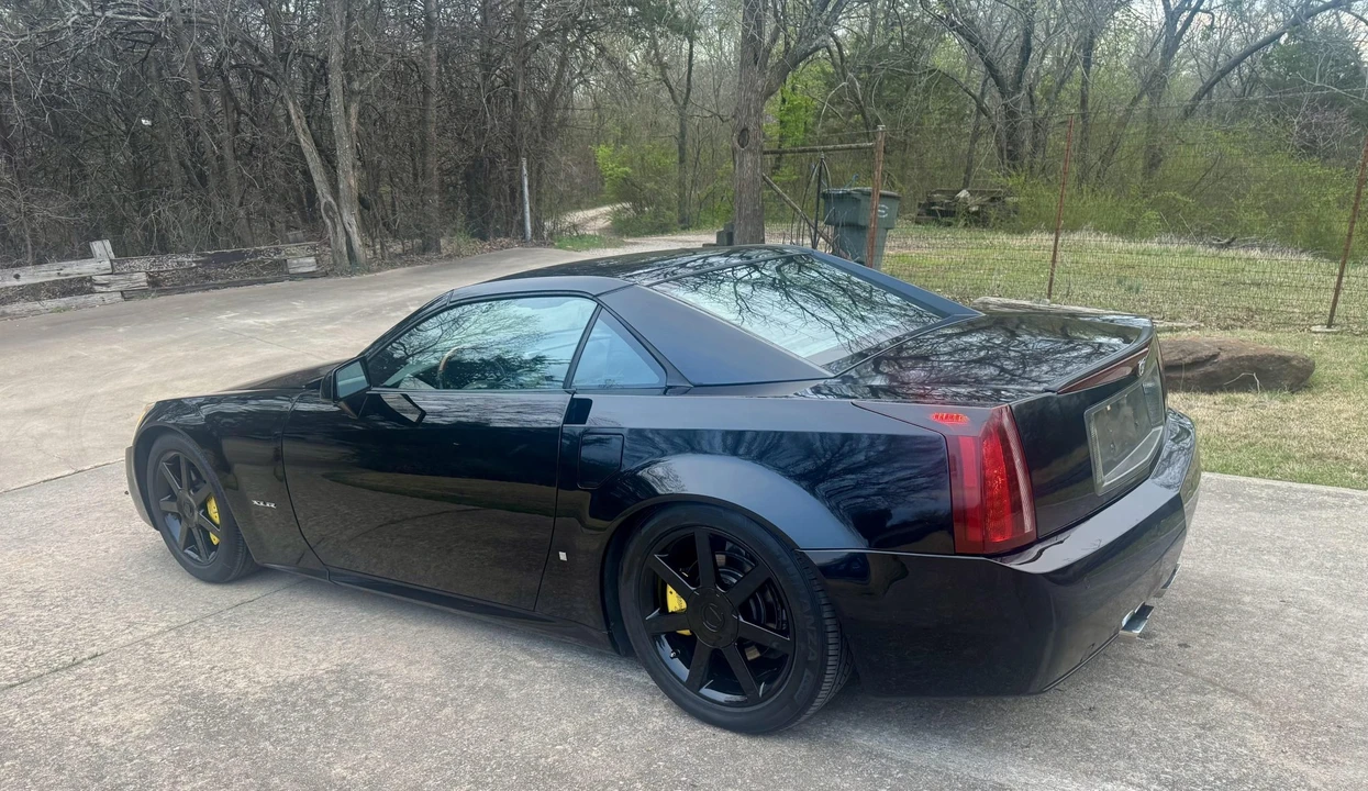 2006 Cadillac XLR - Image 15 of 31