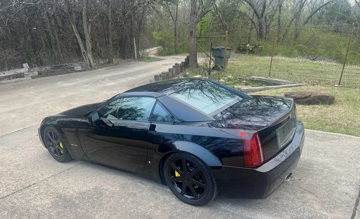 2006 Cadillac XLR - Image 14 of 31