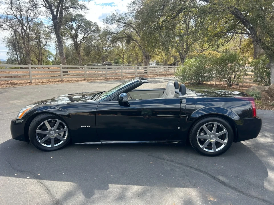 2006 Cadillac XLR - Image 7 of 19