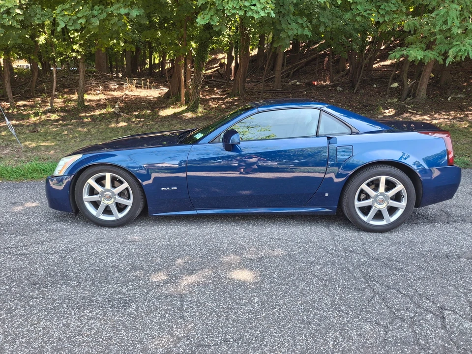 2006 Cadillac XLR - Image 5 of 31