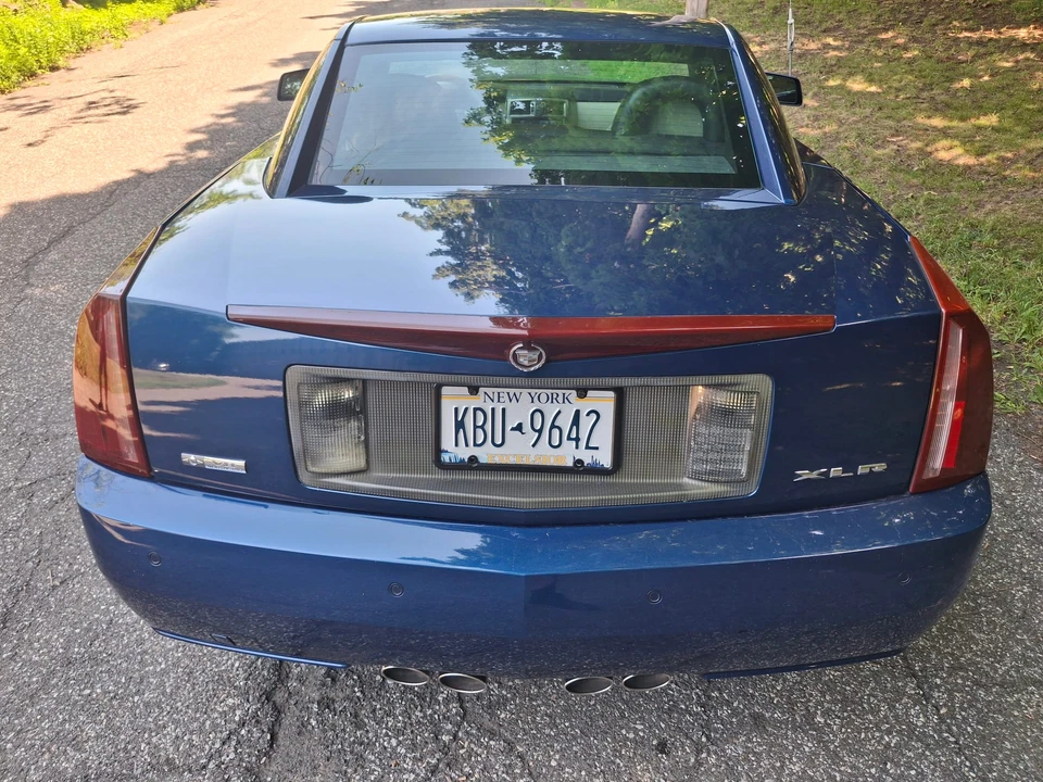 2006 Cadillac XLR - Image 13 of 31