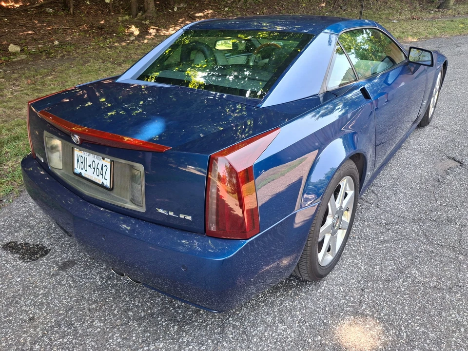 2006 Cadillac XLR - Image 15 of 31