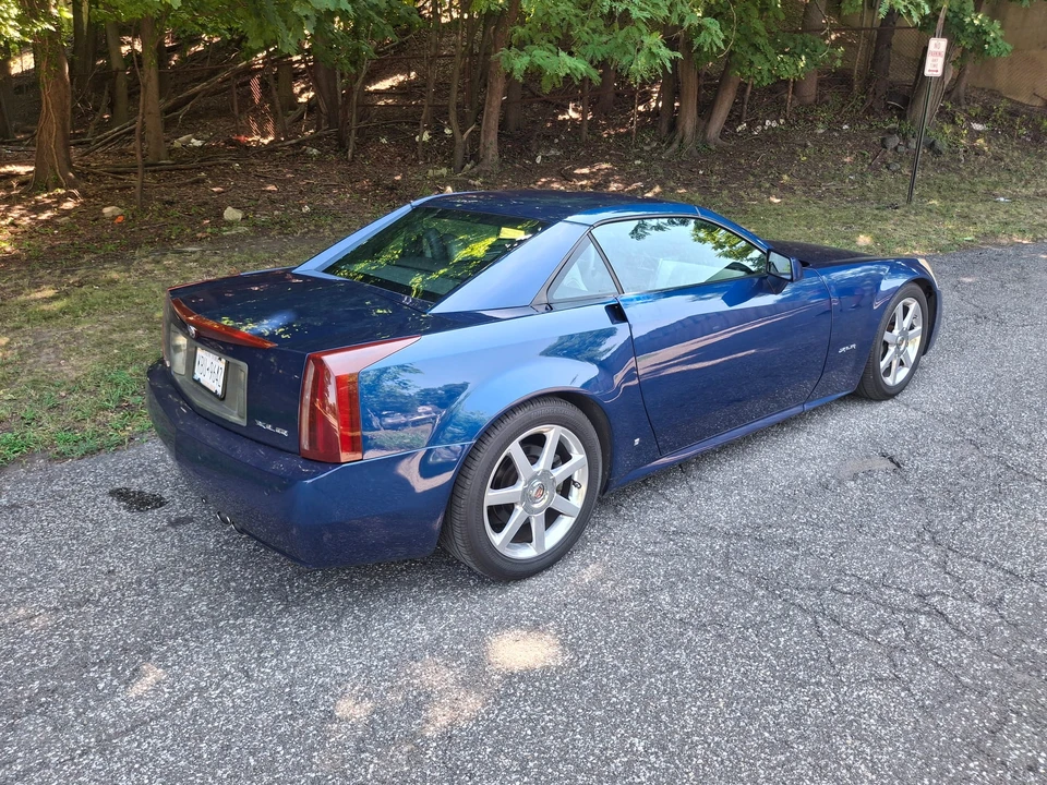 2006 Cadillac XLR - Image 16 of 31