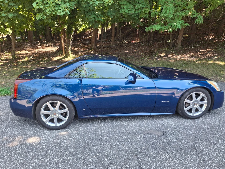 2006 Cadillac XLR - Image 18 of 31