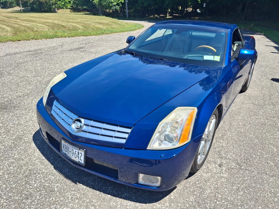 2006 Cadillac XLR - Image 3 of 31