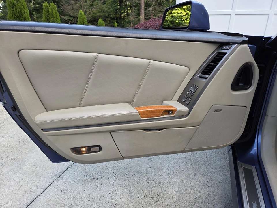 2006 Cadillac XLR - Image 7 of 17