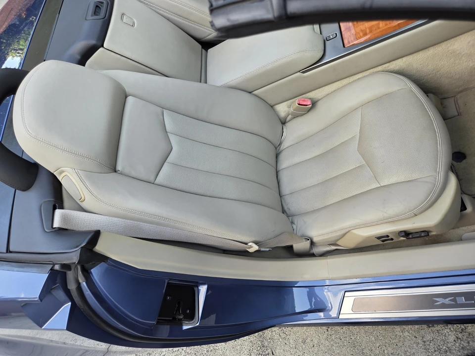 2006 Cadillac XLR - Image 9 of 17