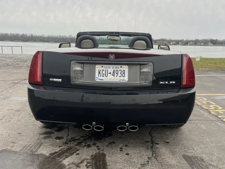 2006 Cadillac XLR - Image 9 of 31