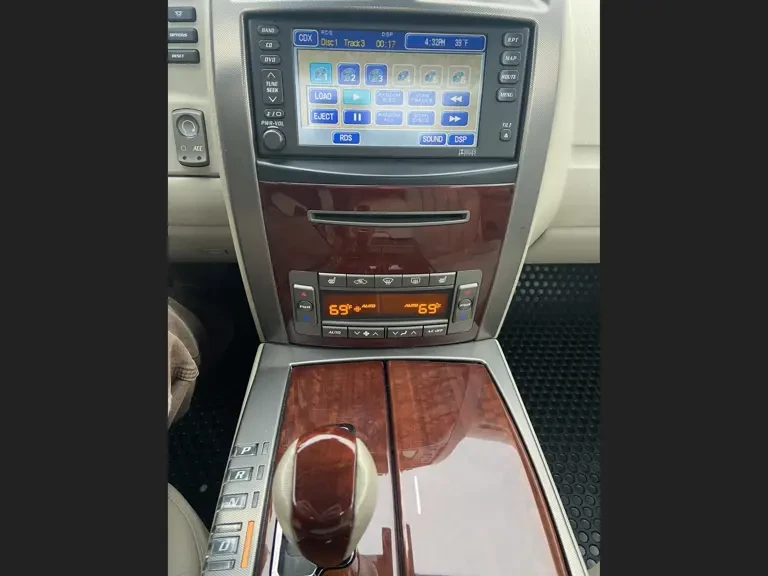 2006 Cadillac XLR - Image 13 of 31