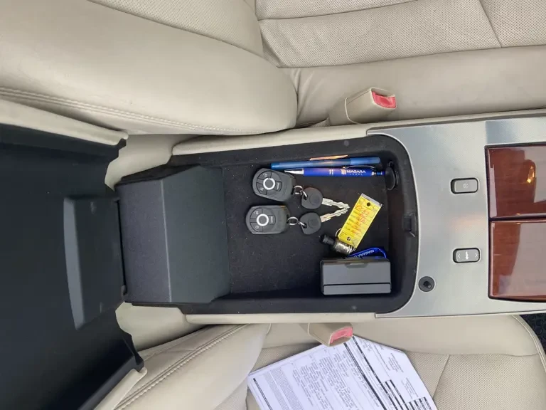 2006 Cadillac XLR - Image 15 of 31