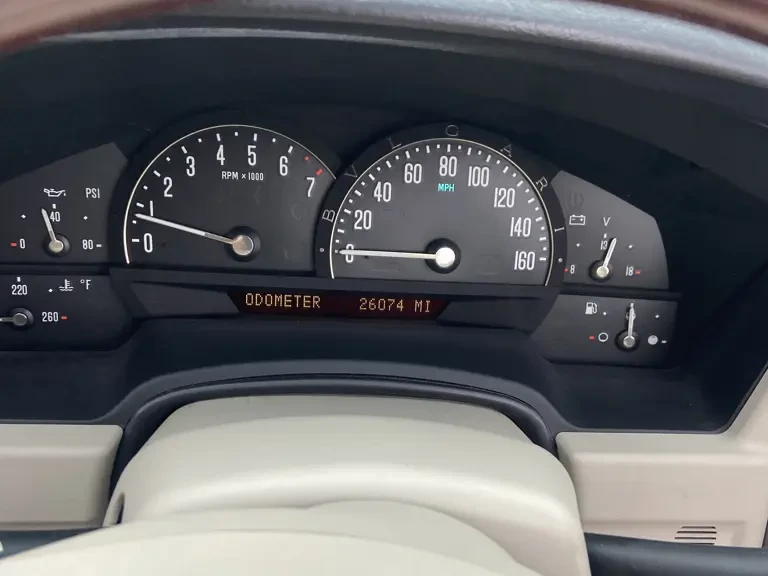 2006 Cadillac XLR - Image 12 of 31