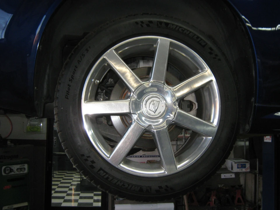 2006 Cadillac XLR - Image 25 of 31
