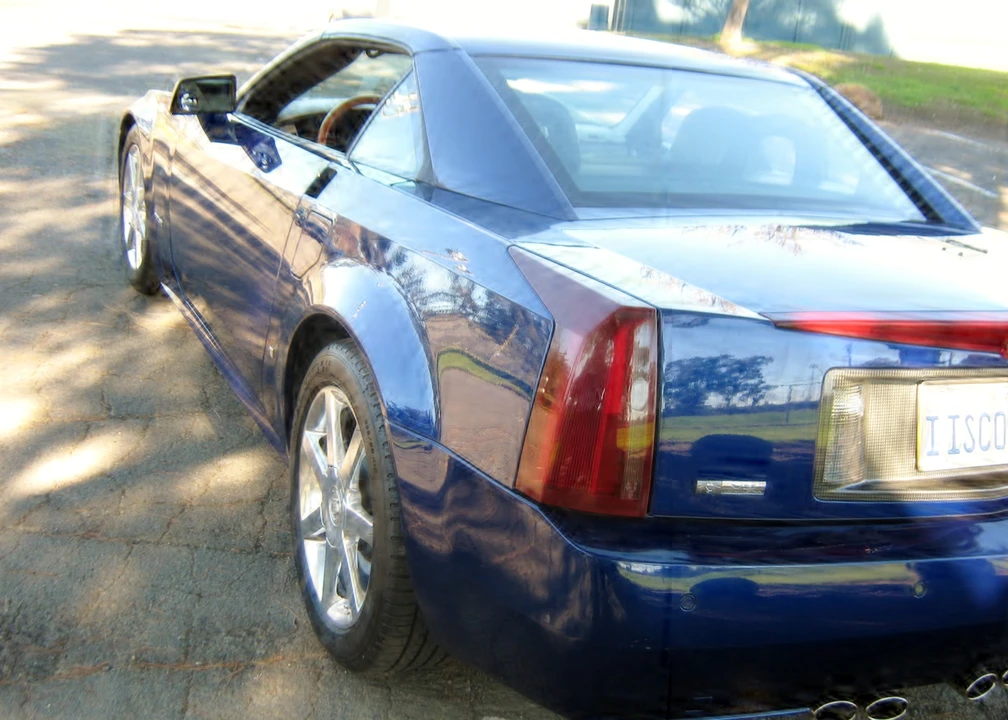 2006 Cadillac XLR - Image 19 of 31