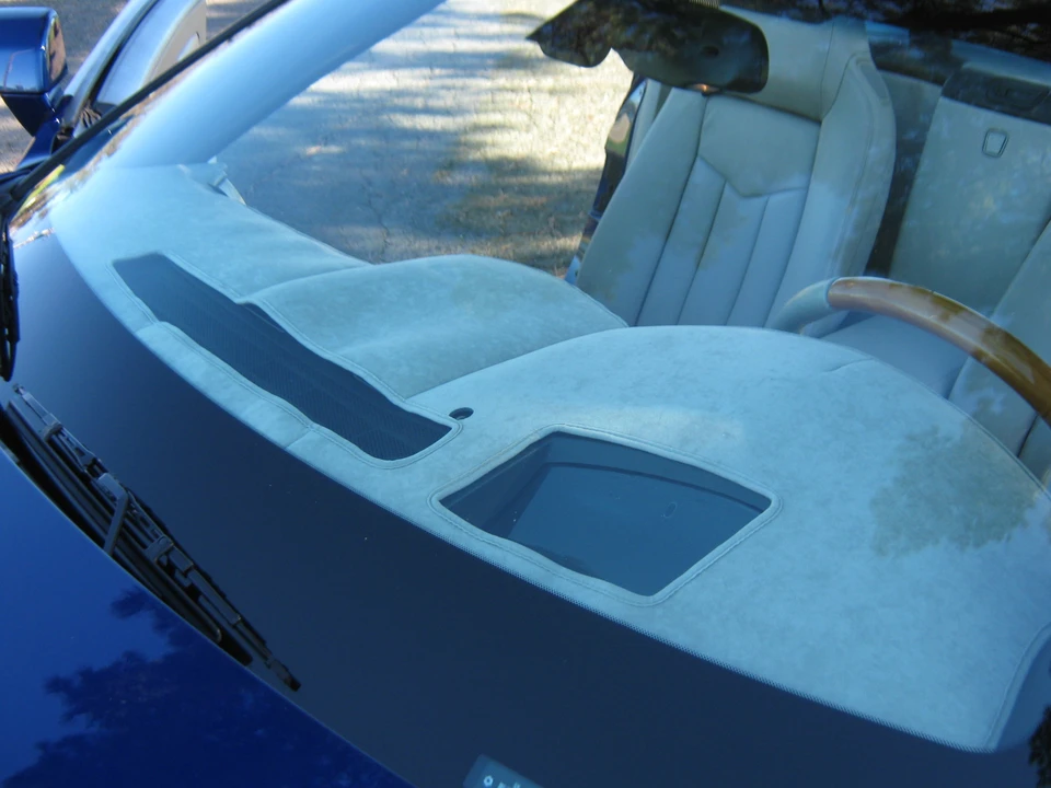 2006 Cadillac XLR - Image 17 of 31