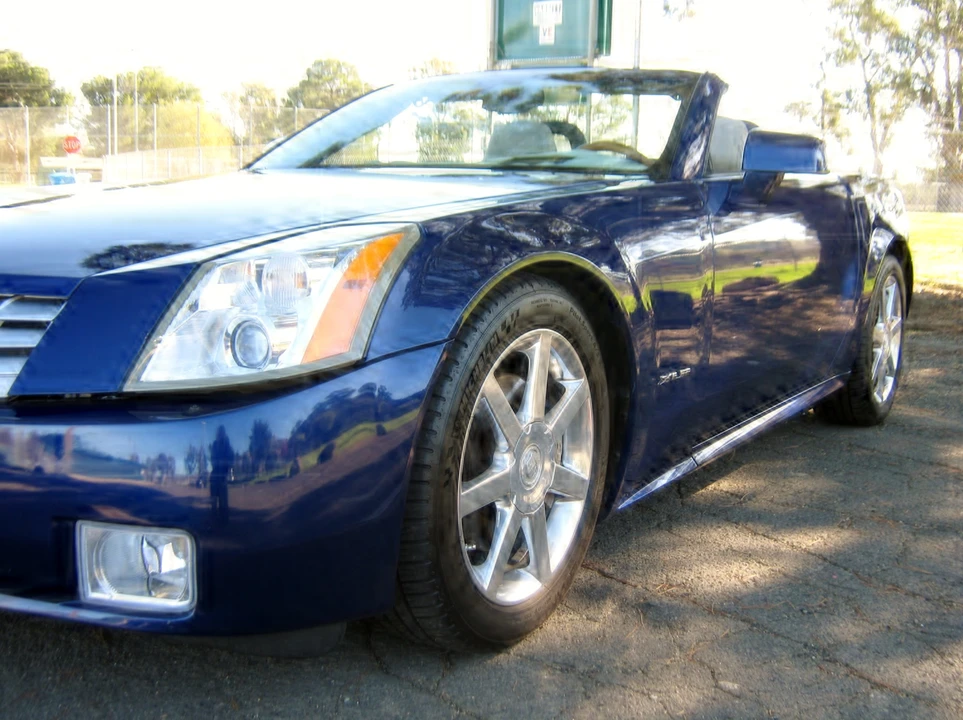 2006 Cadillac XLR - Image 14 of 31