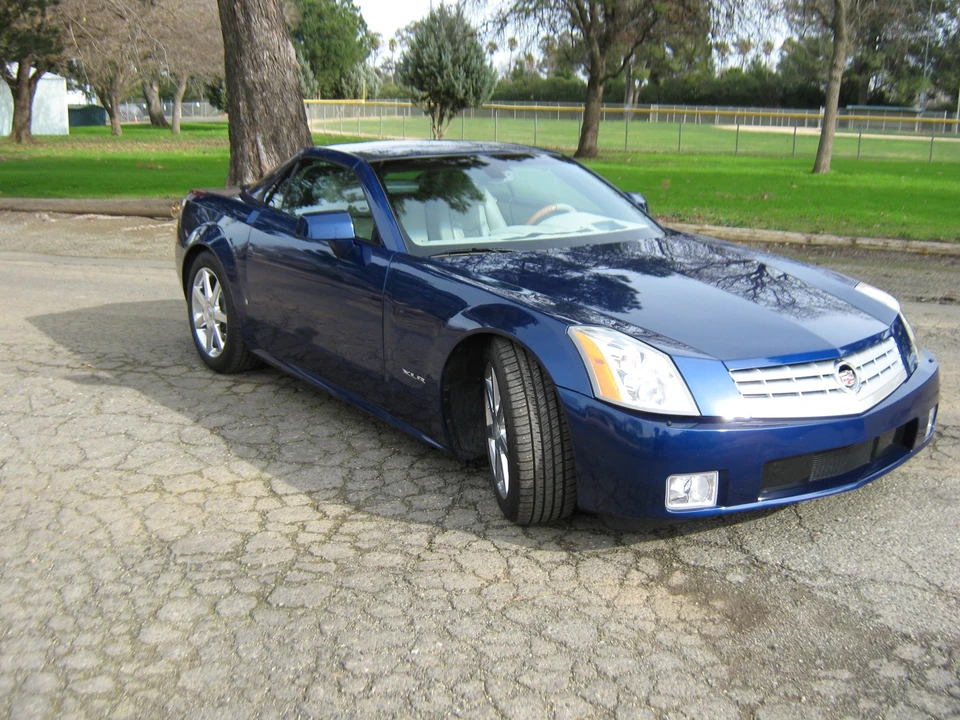 2006 Cadillac XLR - Image 8 of 31