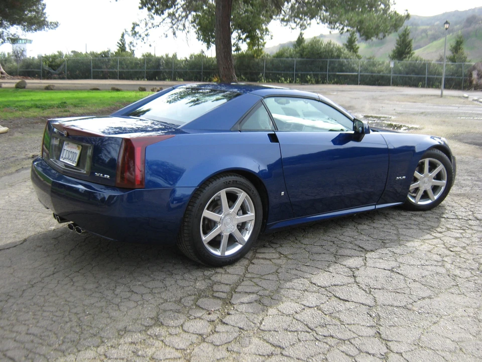 2006 Cadillac XLR - Image 10 of 31