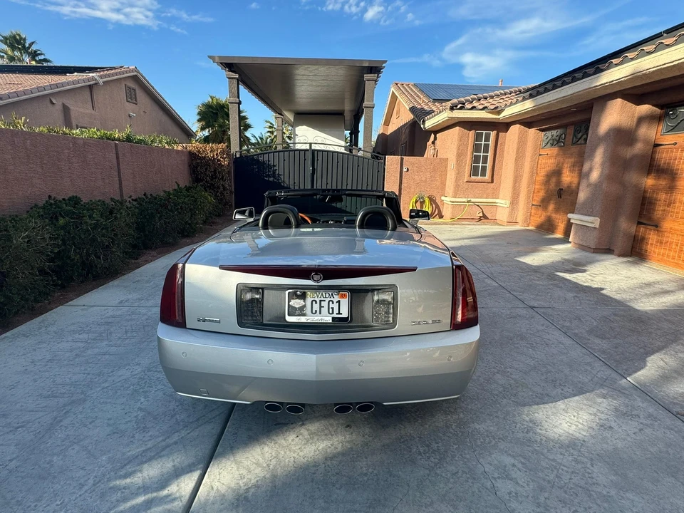 2006 Cadillac XLR - Image 19 of 31