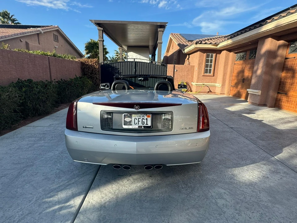 2006 Cadillac XLR - Image 20 of 31