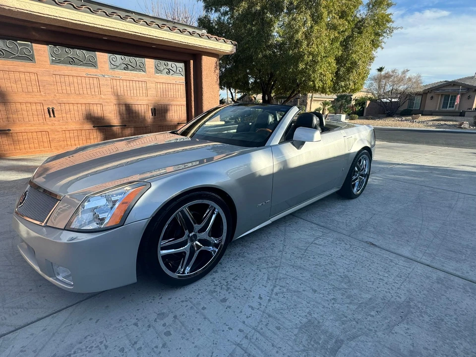 2006 Cadillac XLR - Image 9 of 31