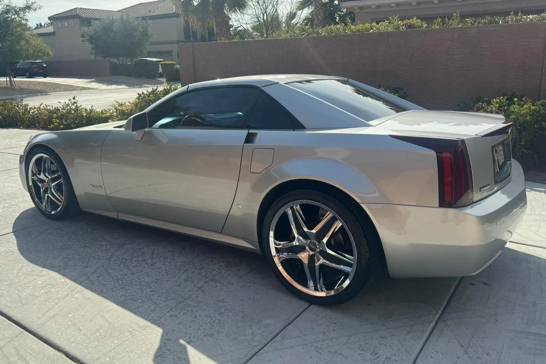 2006 Cadillac XLR - Image 4 of 31