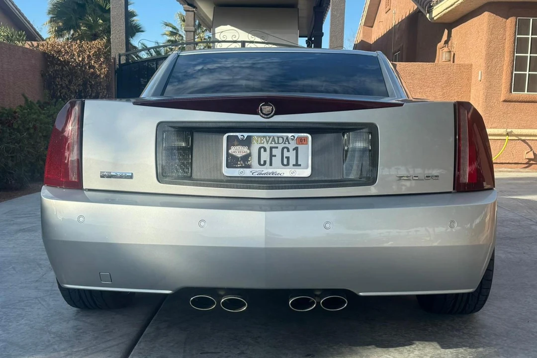 2006 Cadillac XLR - Image 5 of 31
