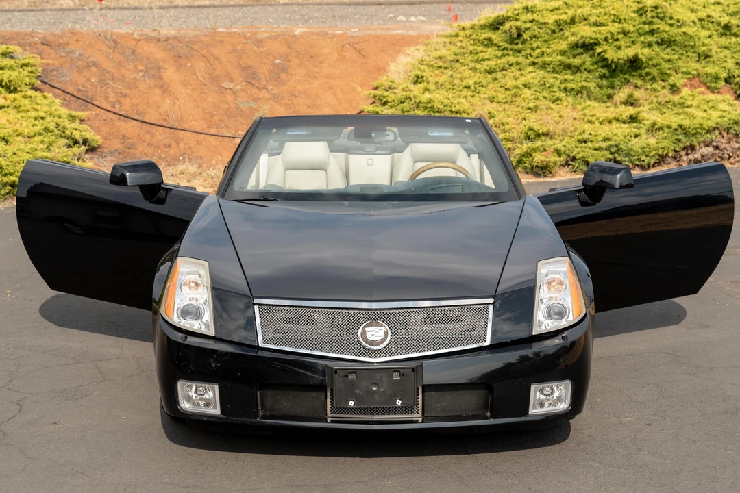2006 Cadillac XLR - Image 17 of 31