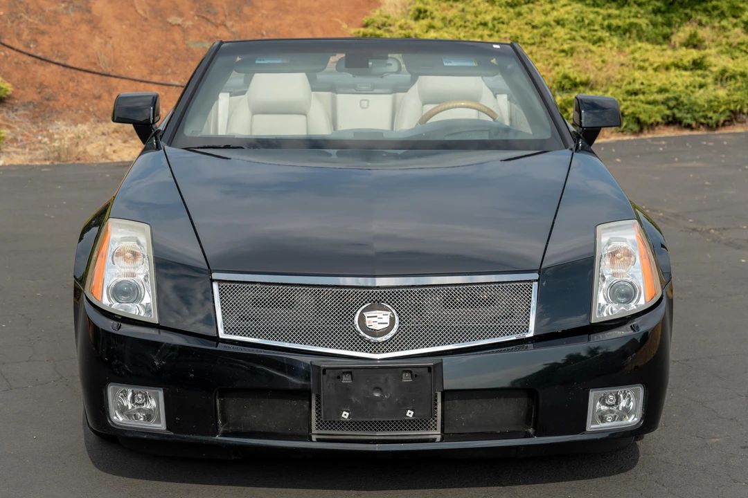 2006 Cadillac XLR - Image 11 of 31