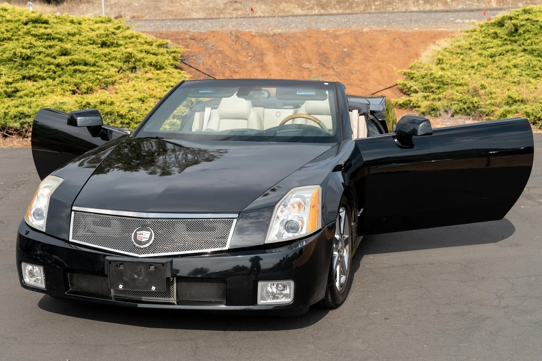 2006 Cadillac XLR - Image 20 of 31