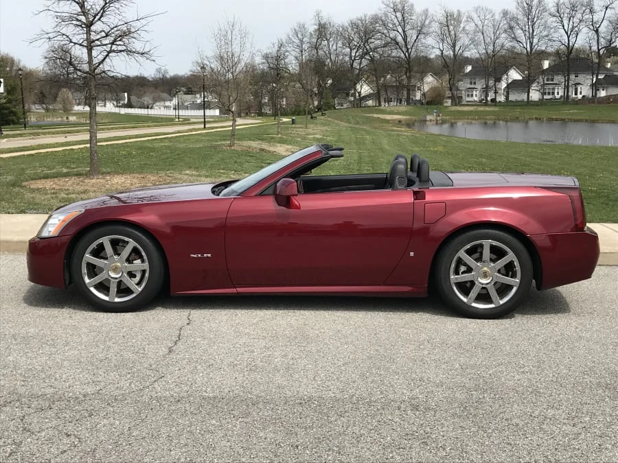 2006 Cadillac XLR - Image 2 of 10